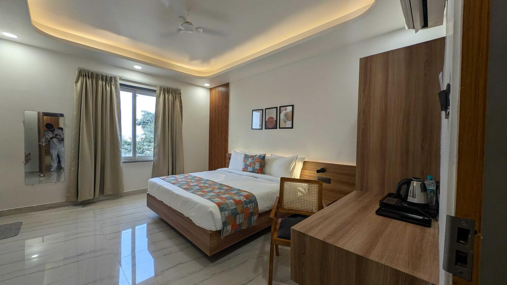 Hotel O Vasu Palace Ayodhya Zewnętrze zdjęcie